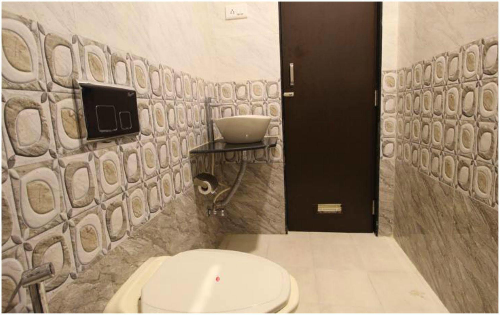 Treebo Trip Ashir Inn Mumbai Exterior foto